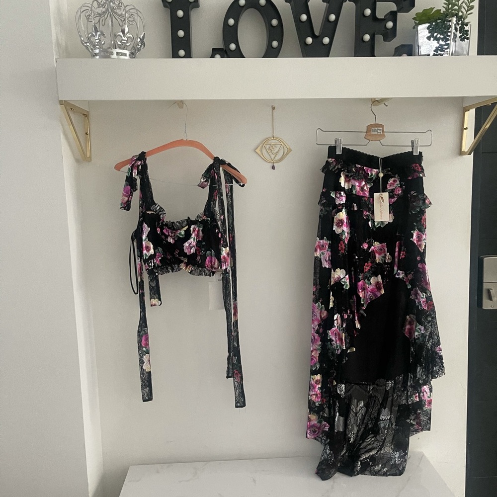 set of two top and skirt size small for love and lemons - Picture 1 of 3